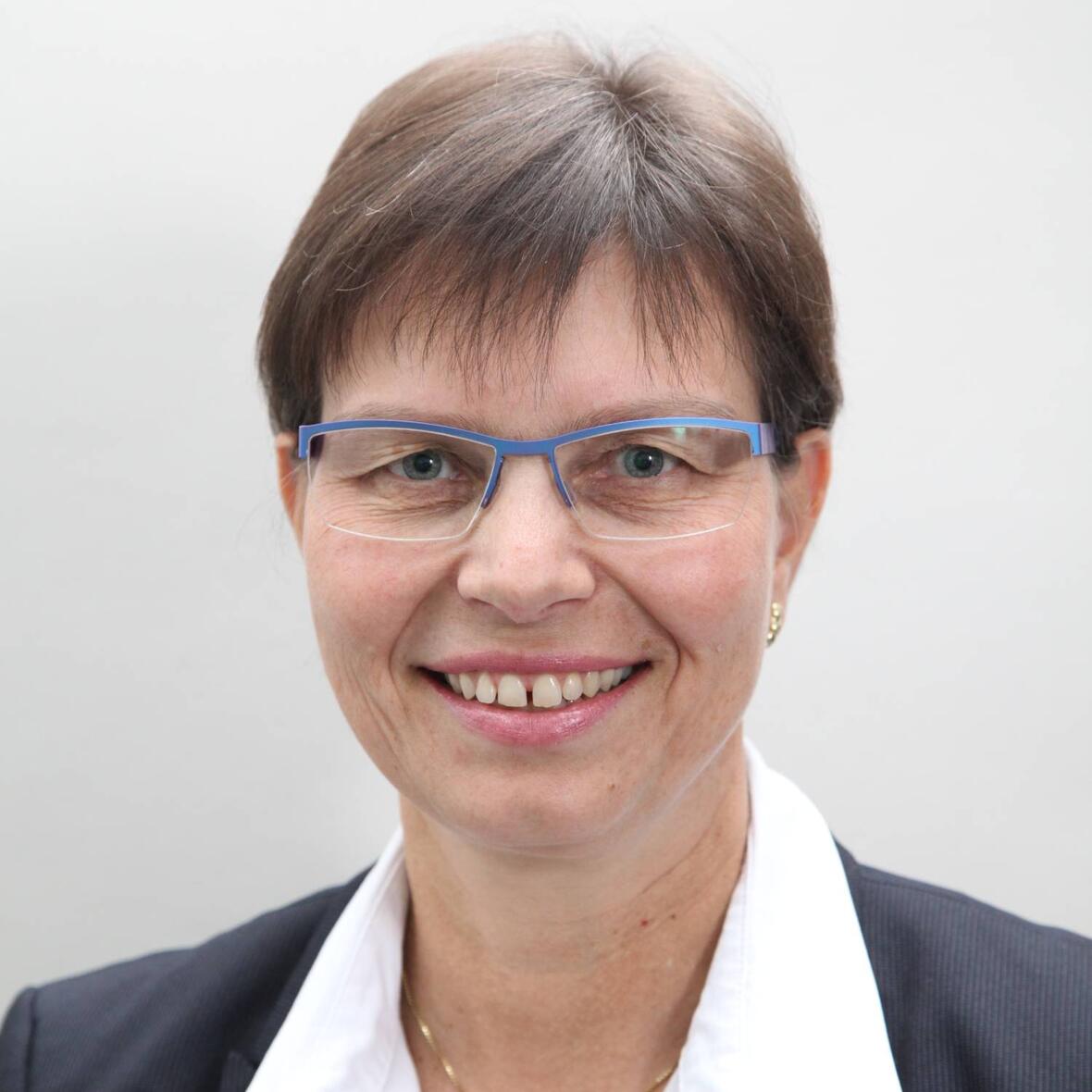 hoelzl-eveline