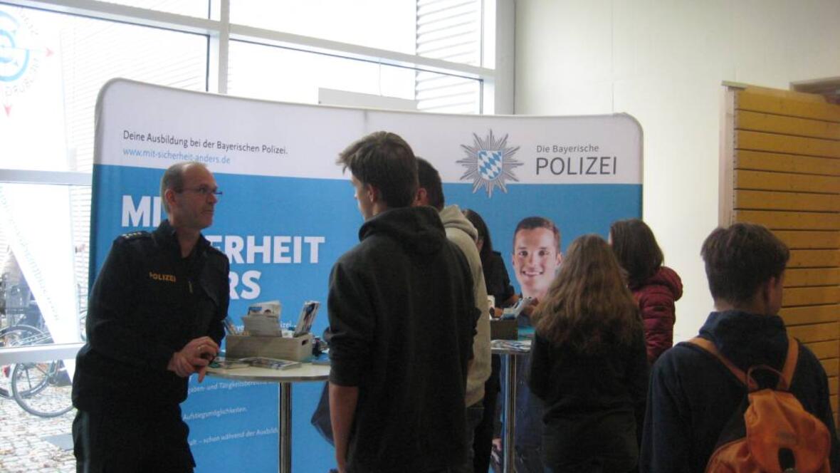 a-zu-bi-polizei