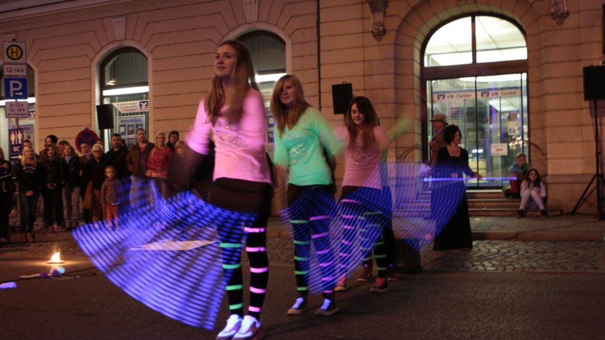 light-and-fireshow-mit-andrea-herbinger