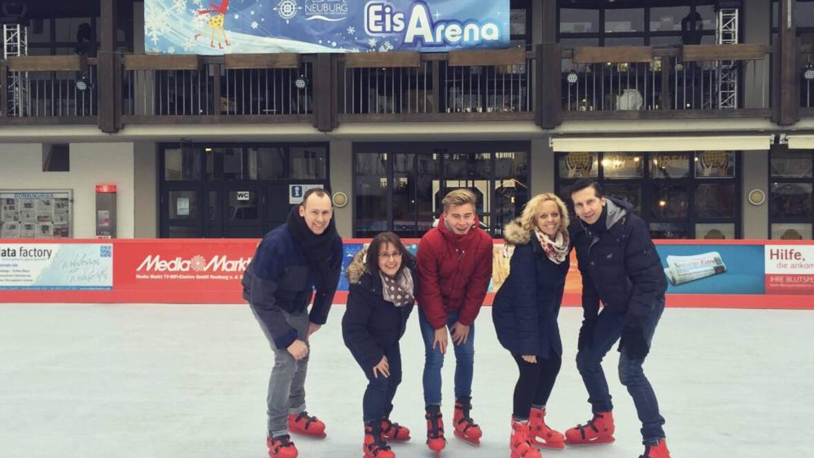 probelaufen-auf-der-eisarena