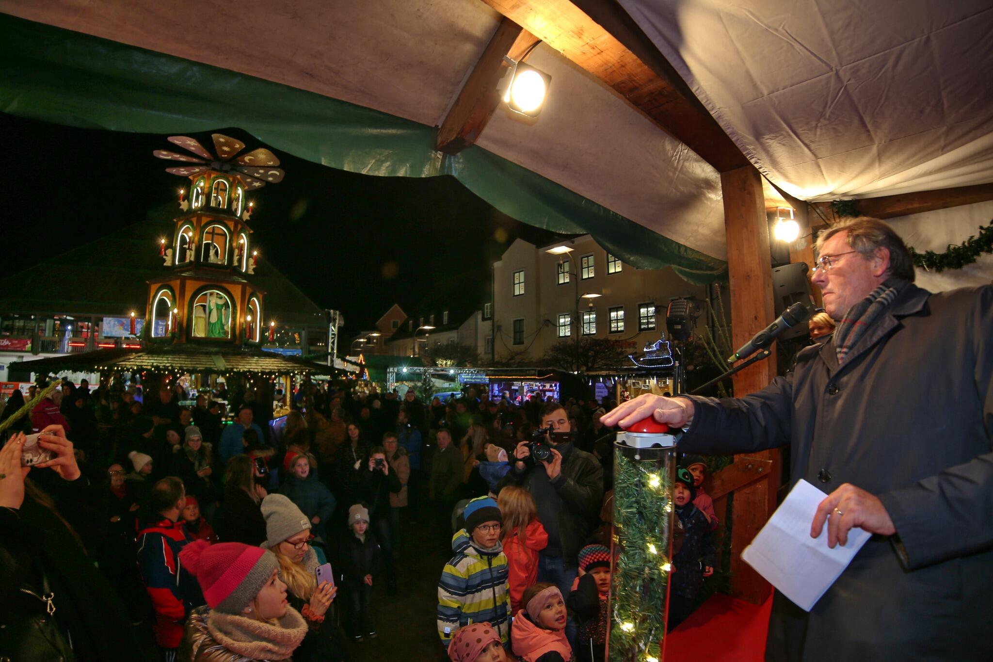weihnachtsmarkt-auftakt